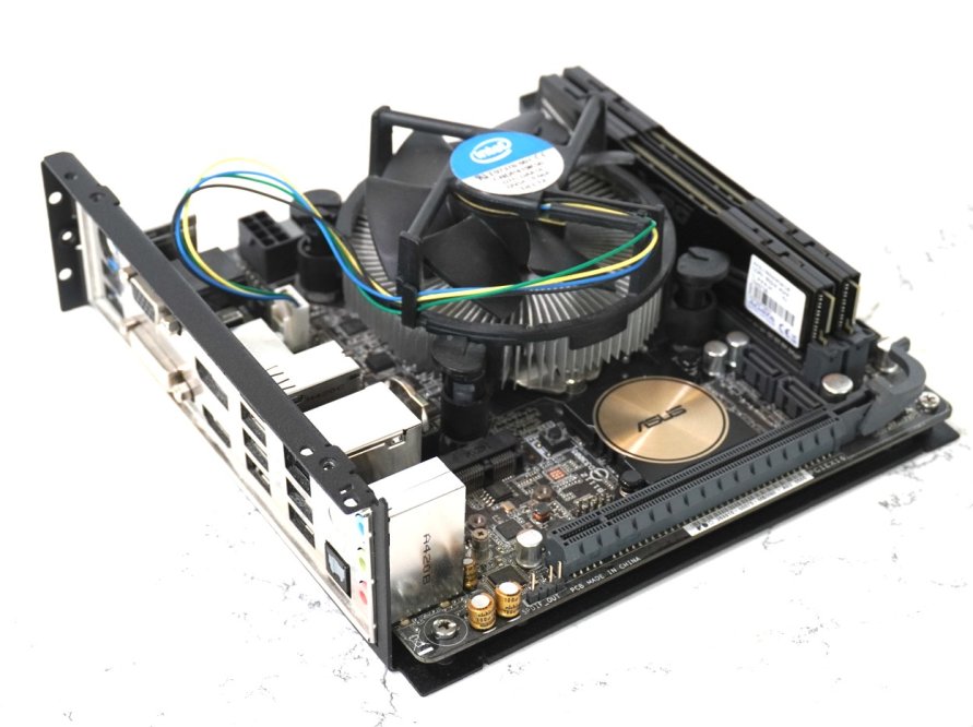prototype_mobo_mount_top.jpg prototype_mobo_mount_top.jpg