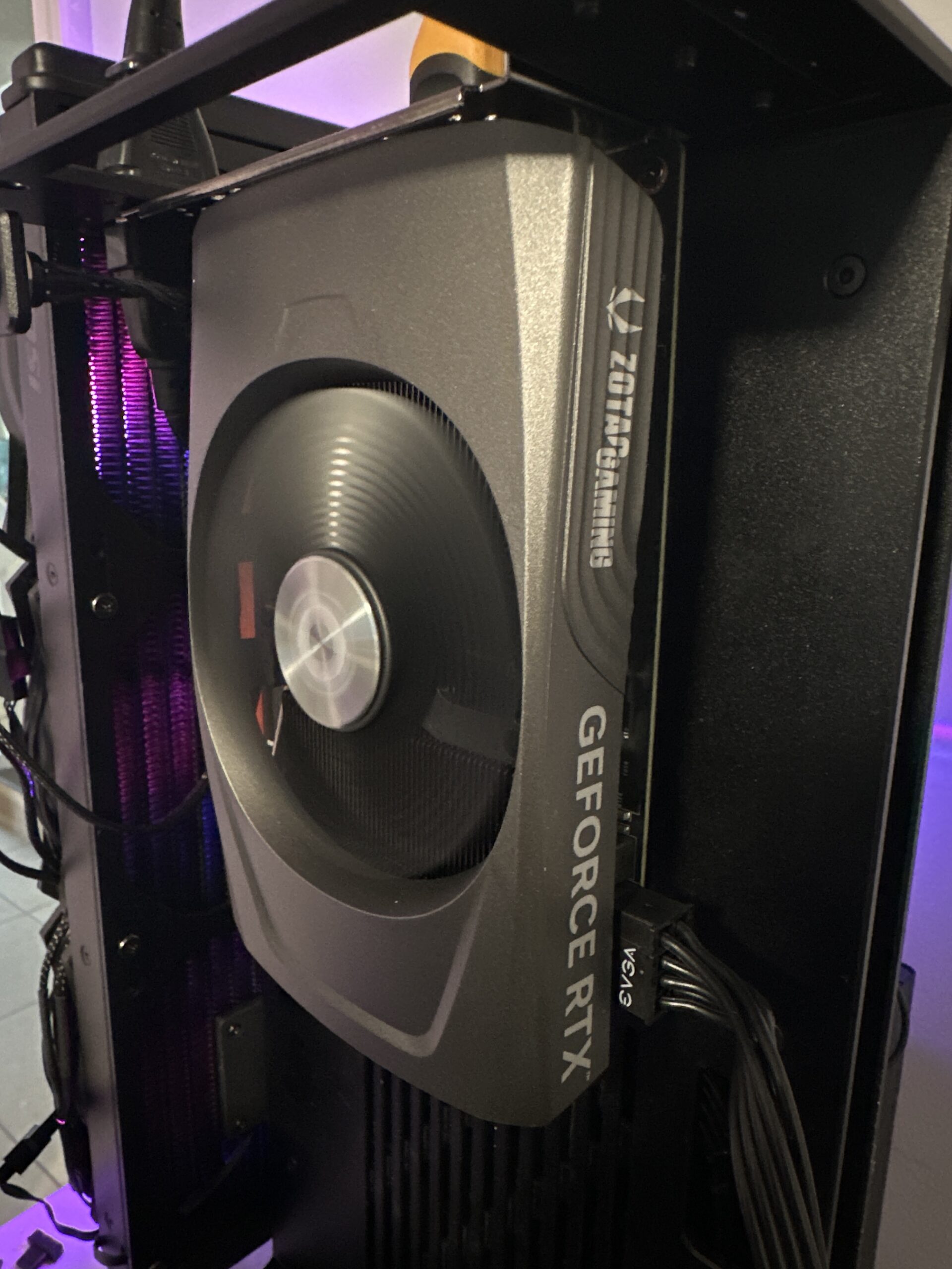 Nvidia RTX 4060 Review – Testing ZOTAC GAMING's RTX 4060 SOLO 163mm Long GPU  for the Small Form Factor Market – SFF.Network