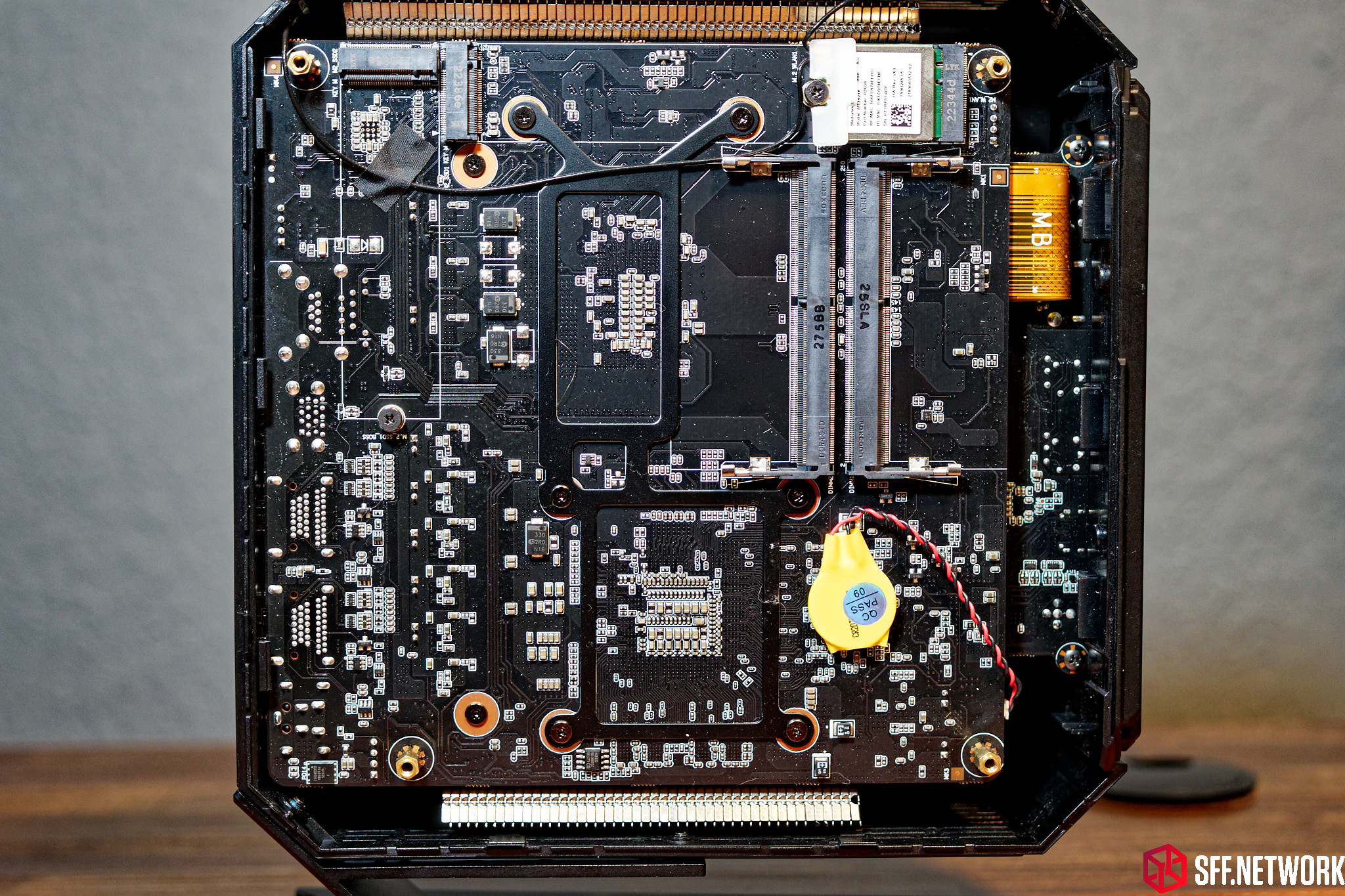 Mini PC traz Ryzen 9 5900HX e Radeon RX 6600M