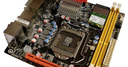 Zotac H55-ITX Wifi mini-ITX Motherboard